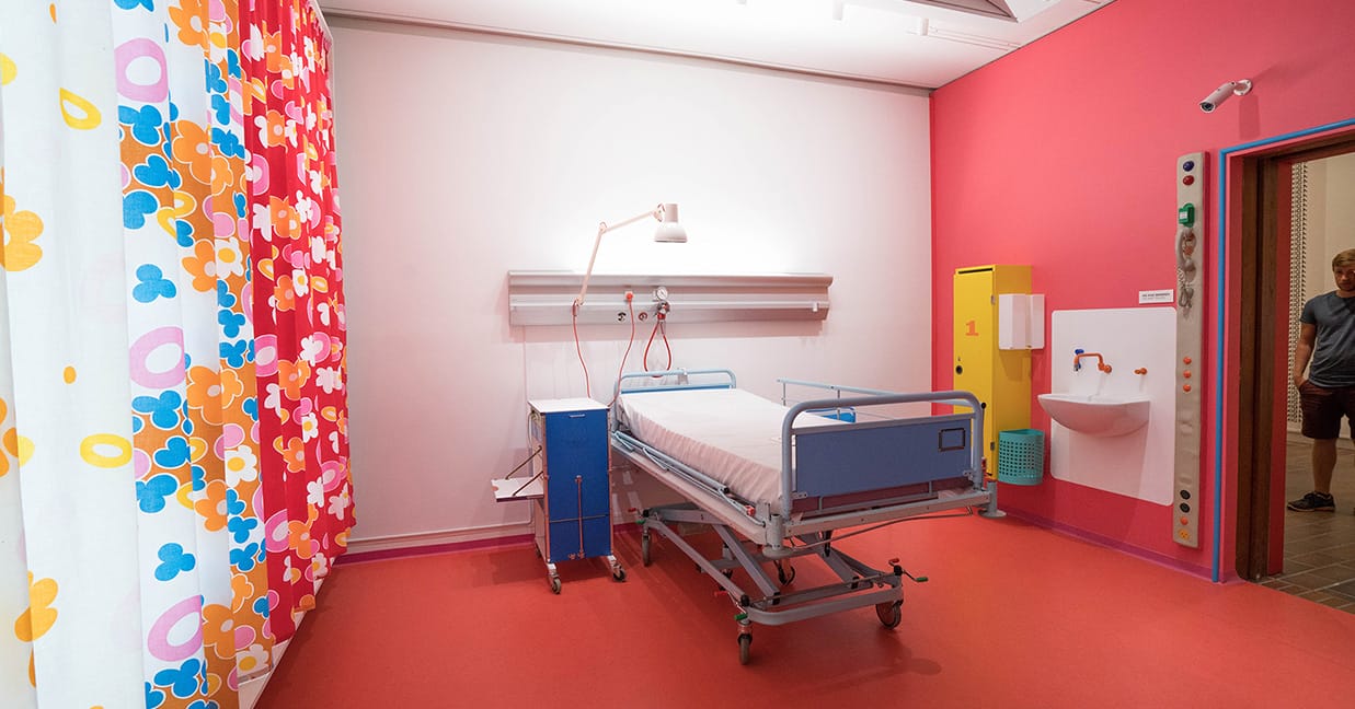 PoulGernes_Herlev_sm_hospital_colour