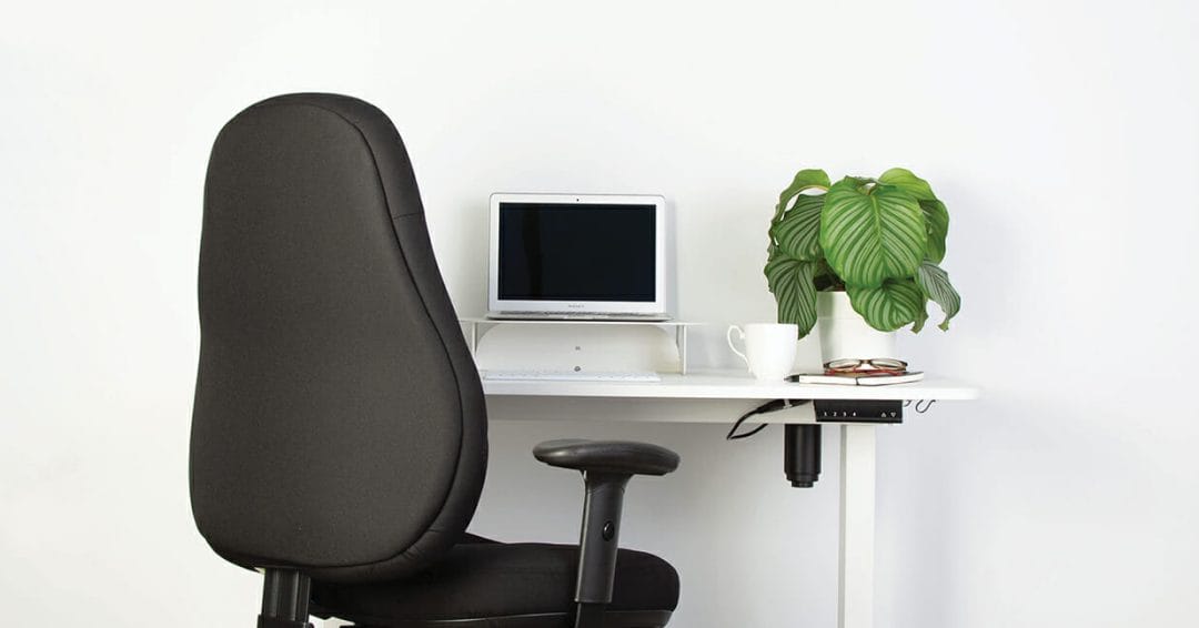 Mondo Lypta height adjustable desk makes an ergonomic workstation