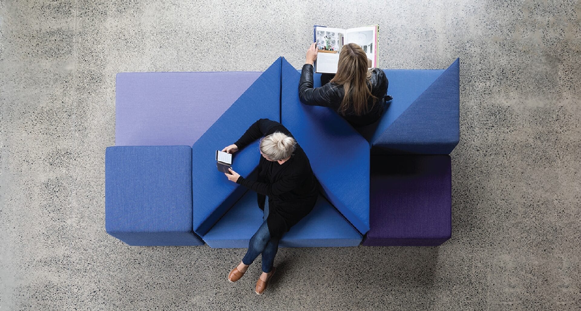 NeoCon-Konfurb8by4